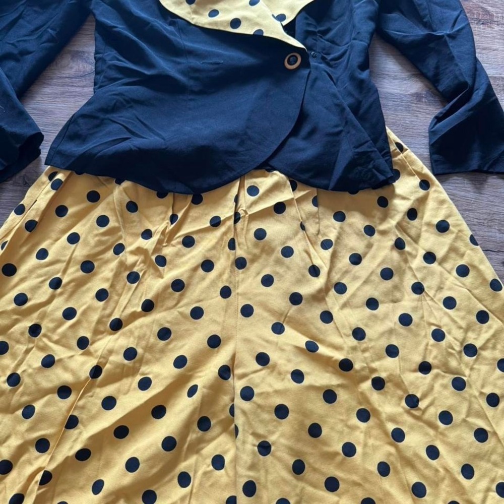Vintage Lindsey Scott Outfit - Picture 2 of 4